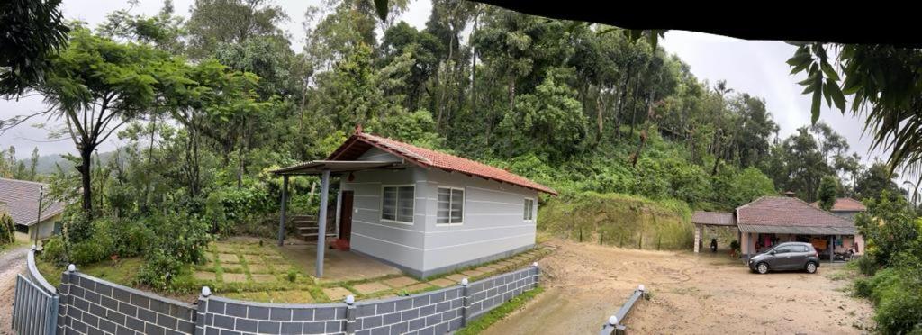 Darshan'S Home Stay Madikeri Bagian luar foto